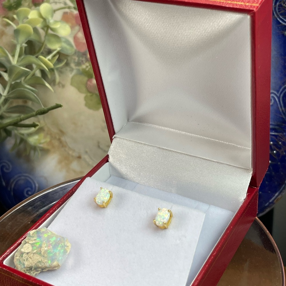14K 2ct Australian‼️ Opal Stud earrings. SOLID 14K - Picture 5 of 9